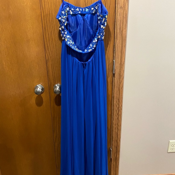 Prom Dress - Picture 2 of 4